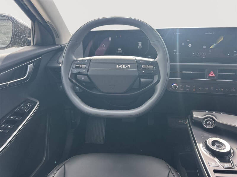 2025 Kia EV6 Light Long Range