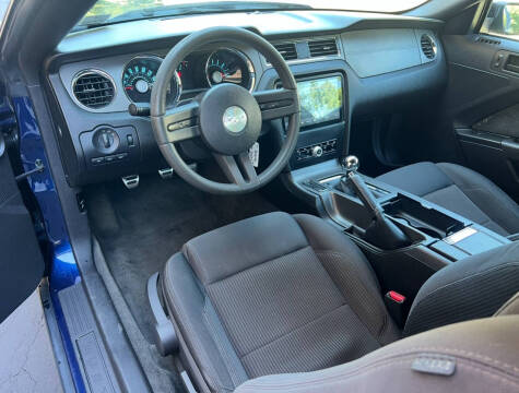 2012 Ford Mustang V6 Premium