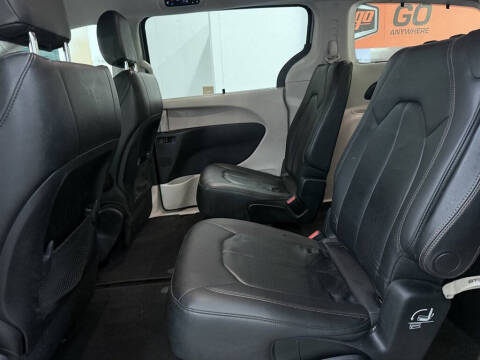 2018 Chrysler Pacifica Touring L
