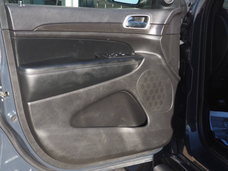 2017 Jeep Grand Cherokee Laredo