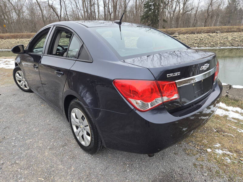 2014 Chevrolet Cruze LS photo 14