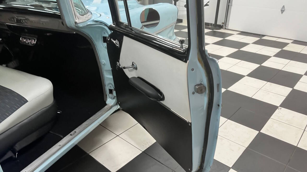 1957 Chevrolet Bel Air 25