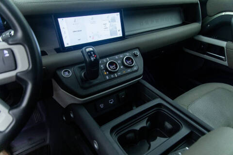 2021 Land Rover Defender 110 SE