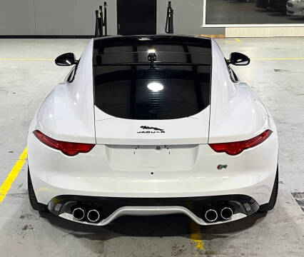 2016 Jaguar F-TYPE R