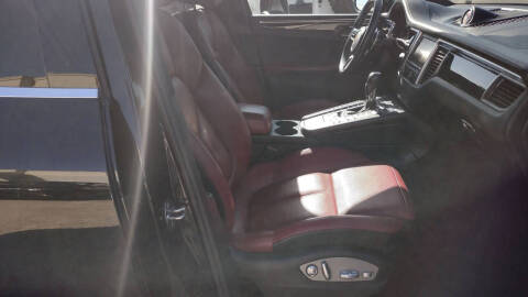 2016 Porsche Macan S