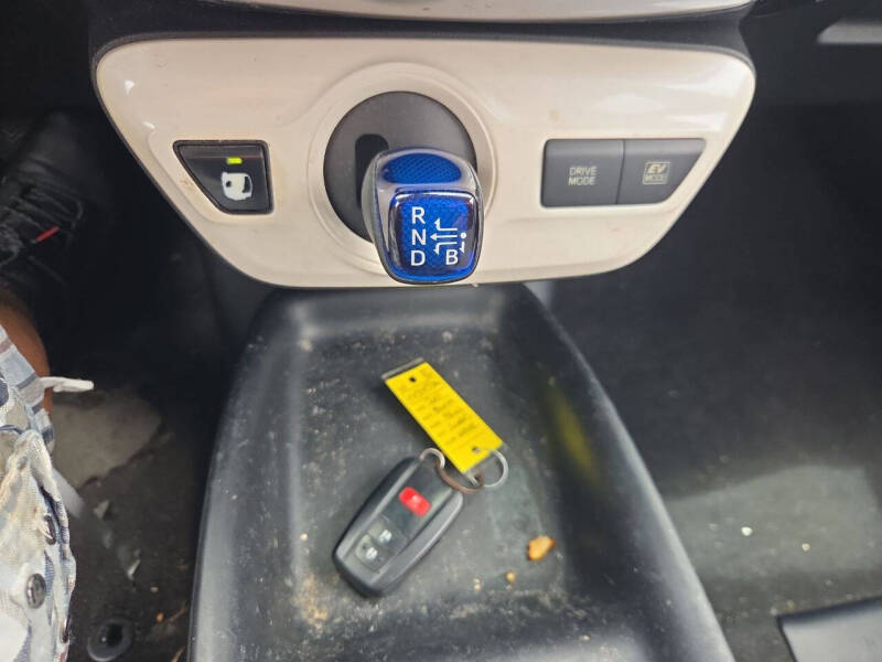 2017 Toyota Prius Three