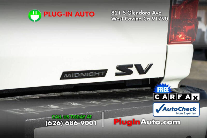 2023 Nissan Titan SV