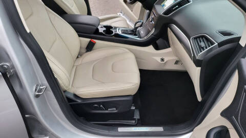 2016 Ford Edge Titanium