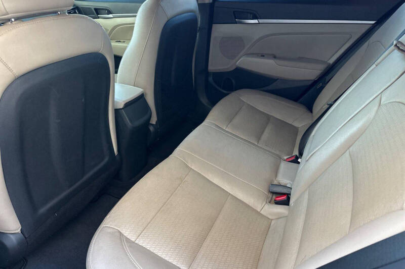 2020 Hyundai Elantra