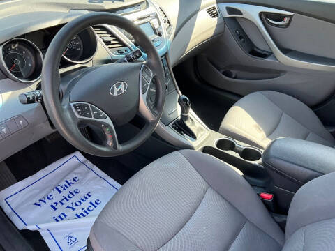 2015 Hyundai Elantra SE