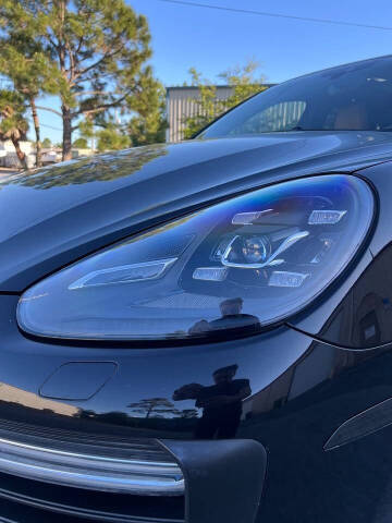 2016 Porsche Cayenne GTS