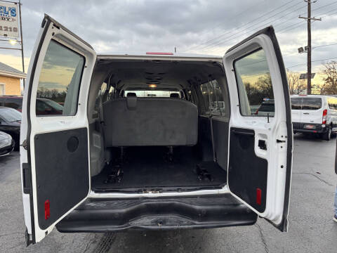 2009 Ford E-Series E-350 SD XLT