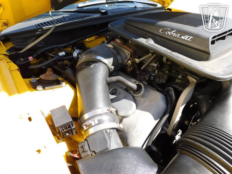 2004 Ford Mustang Mach 1 Premium