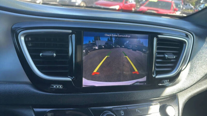 2018 Chrysler Pacifica Touring Plus