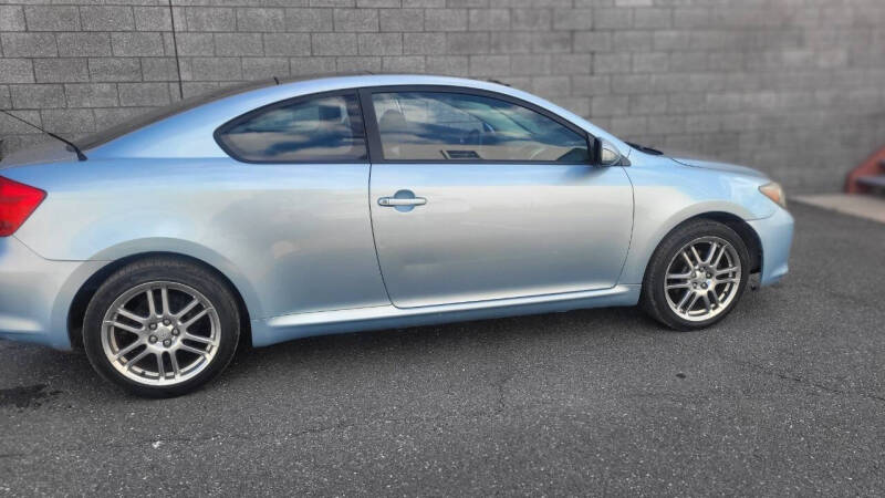 2005 Scion tC
