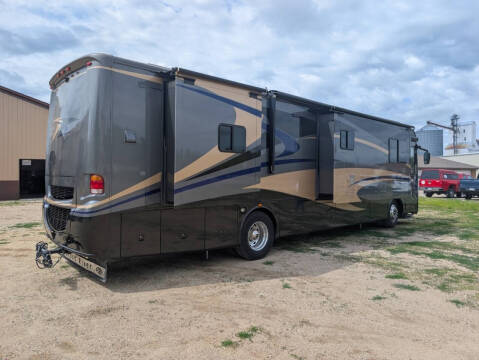2005 Freightliner MH Chassis