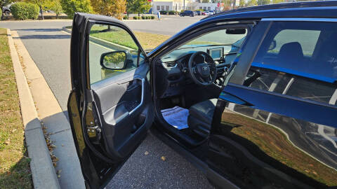 2021 Toyota RAV4 Hybrid LE