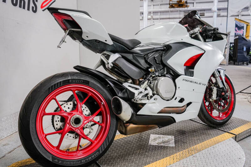 2021 Ducati Panigale V2