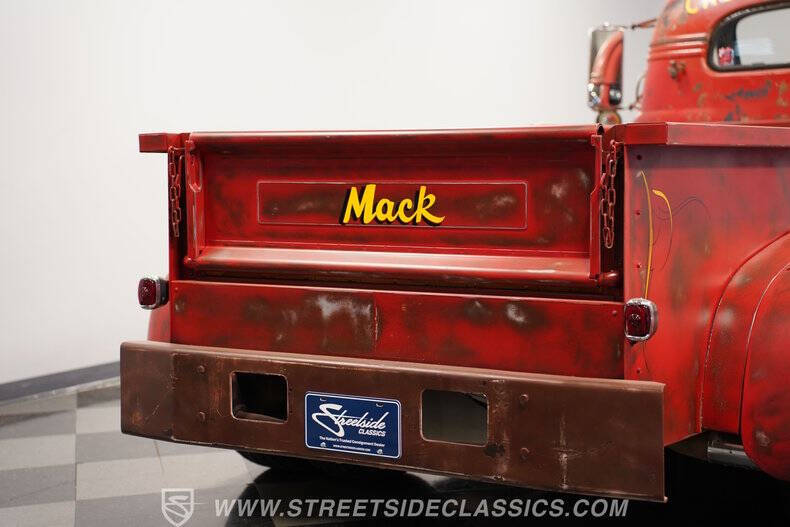 1960 Mack B-Series