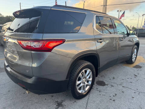 2020 Chevrolet Traverse LT Cloth