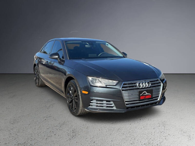 2017 Audi A4 Premium's photo