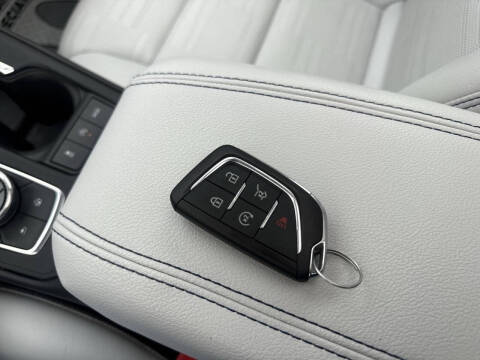 2024 Cadillac XT4 Sport