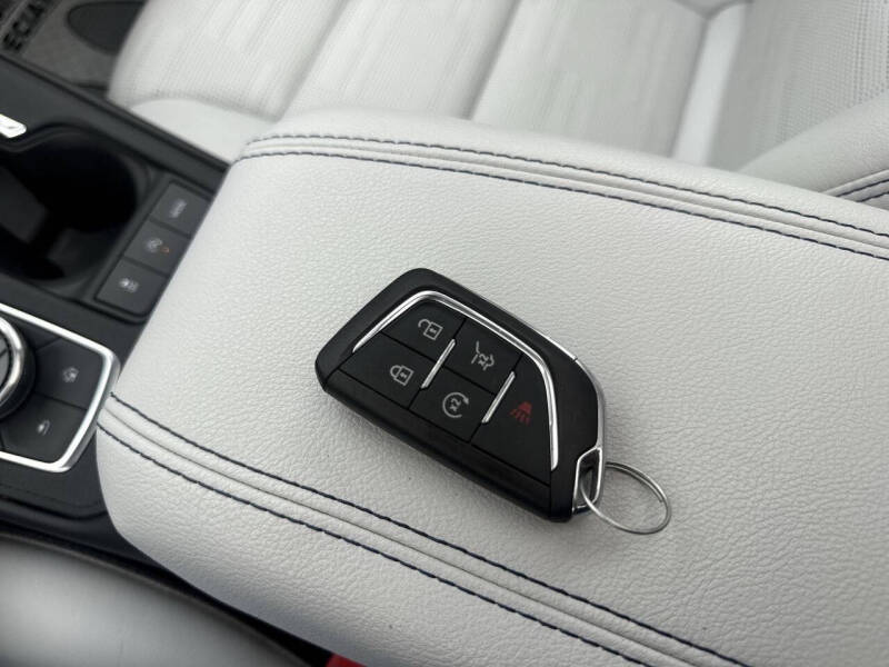 2024 Cadillac XT4 Sport