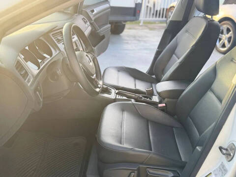 2016 Volkswagen Golf