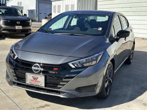 2025 Nissan Versa SR