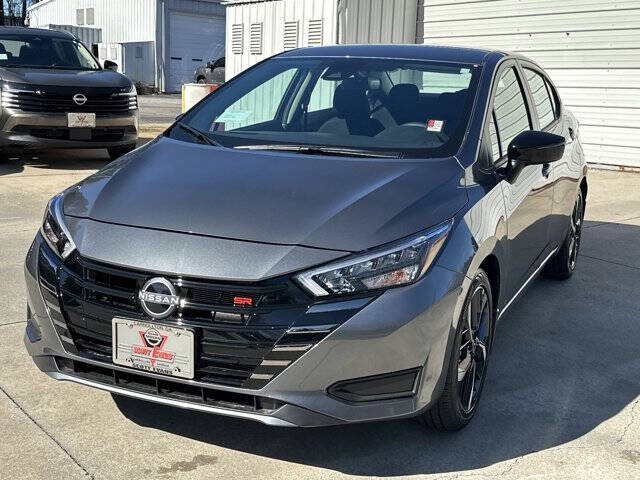 2025 Nissan Versa SR