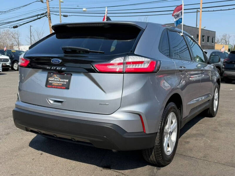 2022 Ford Edge SE