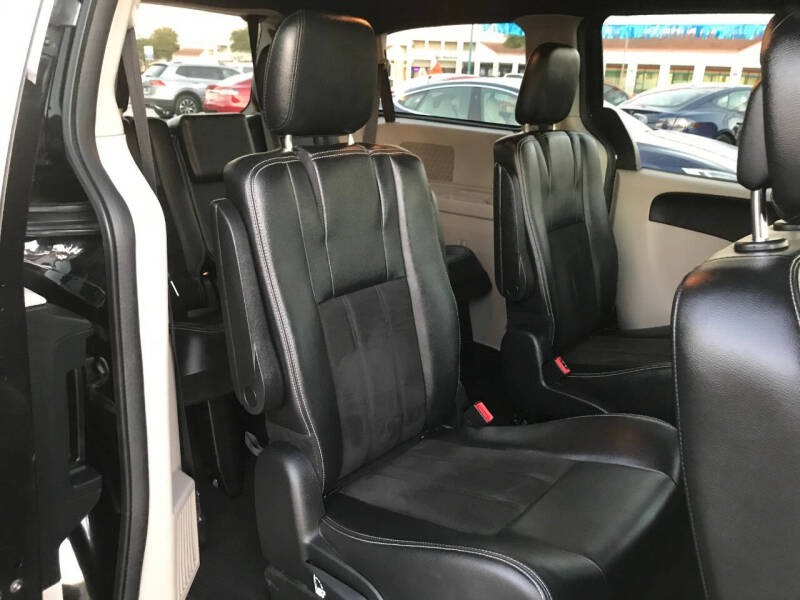 2020 Dodge Grand Caravan SXT