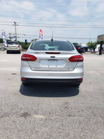 2017 Ford Focus SE