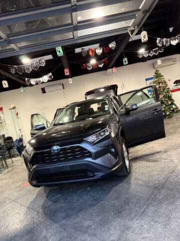 2021 Toyota RAV4 Hybrid XLE Premium