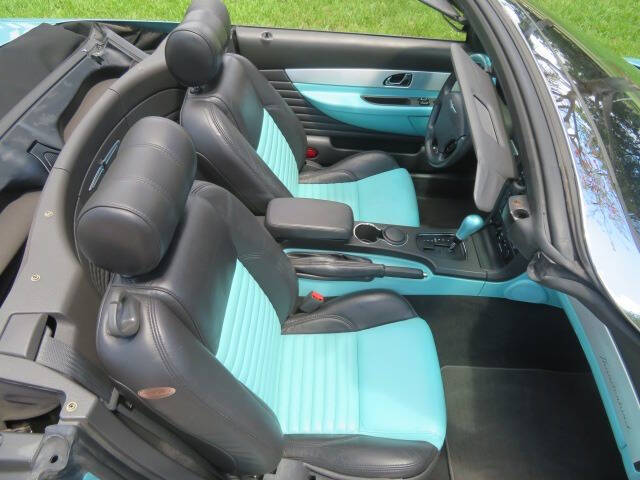 2002 Ford Thunderbird Deluxe