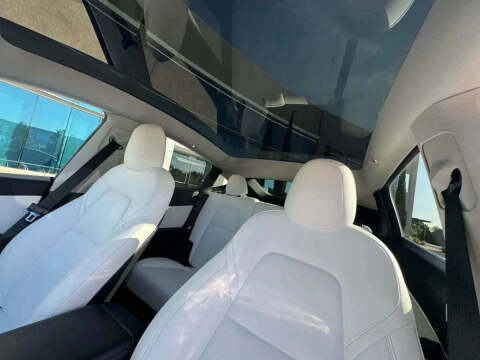 2023 Tesla Model Y Performance