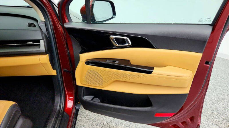 2024 Kia Carnival EX
