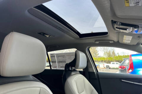 2025 Kia Niro EX Touring