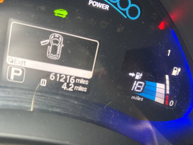2012 Nissan LEAF SL