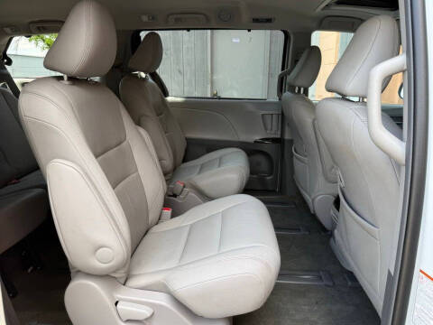 2017 Toyota Sienna