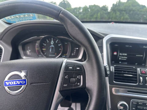 2015 Volvo XC60 T5 Drive-E Premier