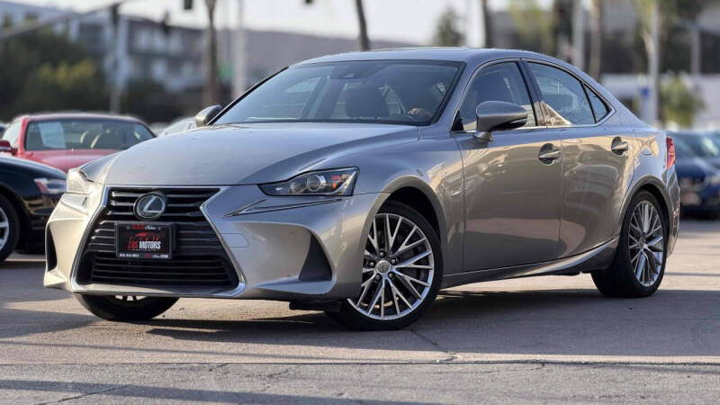 2018 Lexus IS 300