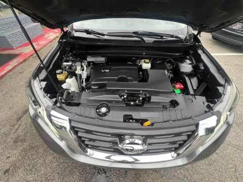 2017 Nissan Pathfinder Platinum