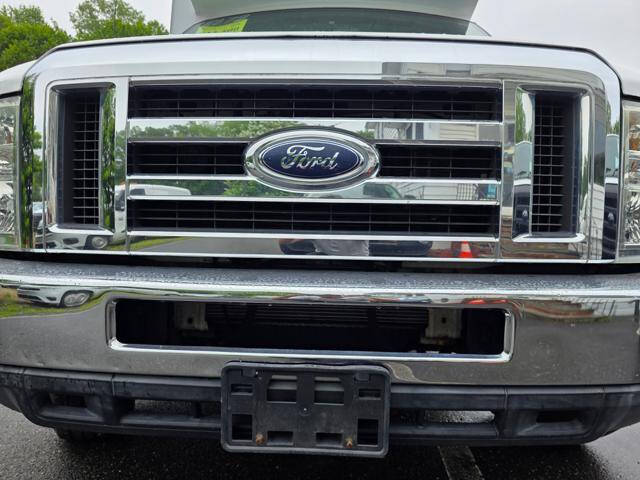 2008 Ford E-Series E-350 SD