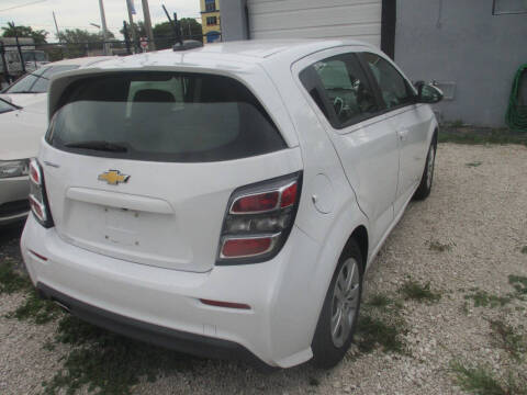 2017 Chevrolet Sonic LT Auto Fleet