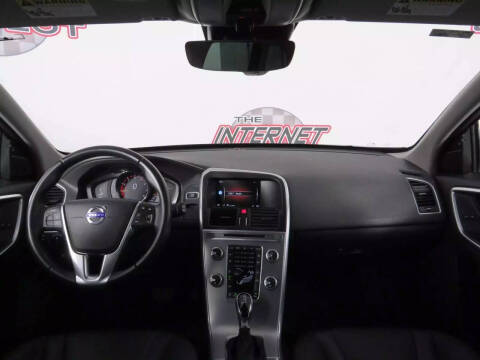 2017 Volvo XC60 T6 Dynamic