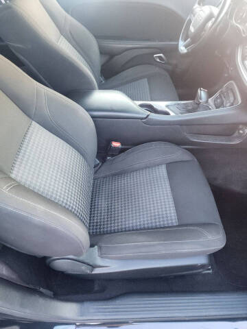 2022 Dodge Challenger SXT