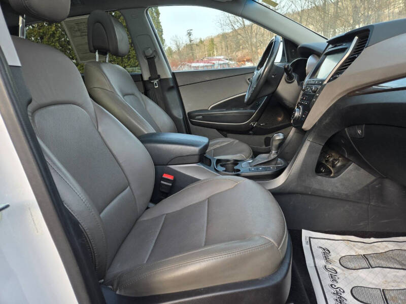 2017 Hyundai Santa Fe Sport 2.0T Ultimate