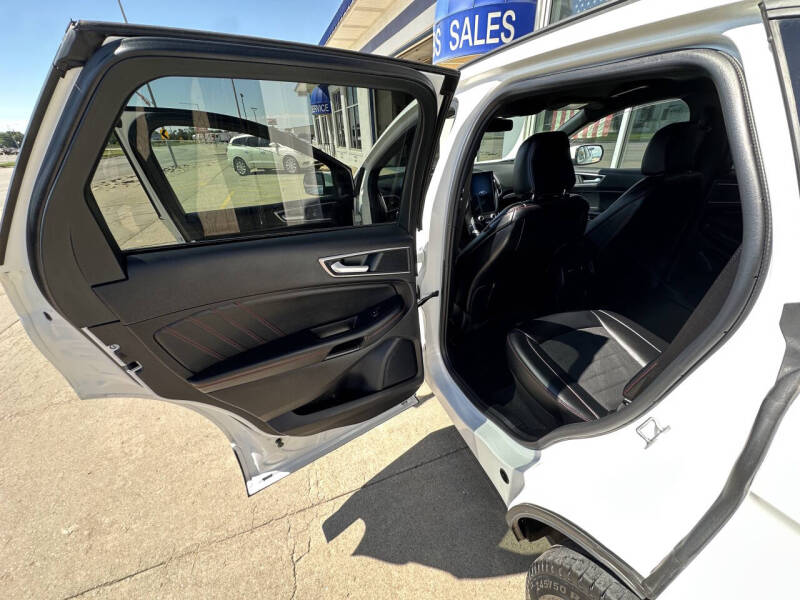 2022 Ford Edge ST-Line