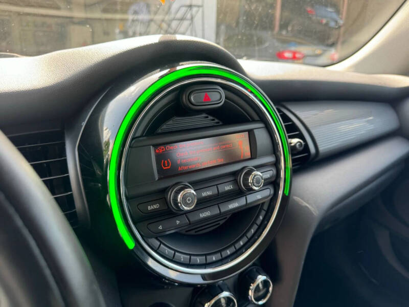 2015 MINI Hardtop 4 Door Cooper